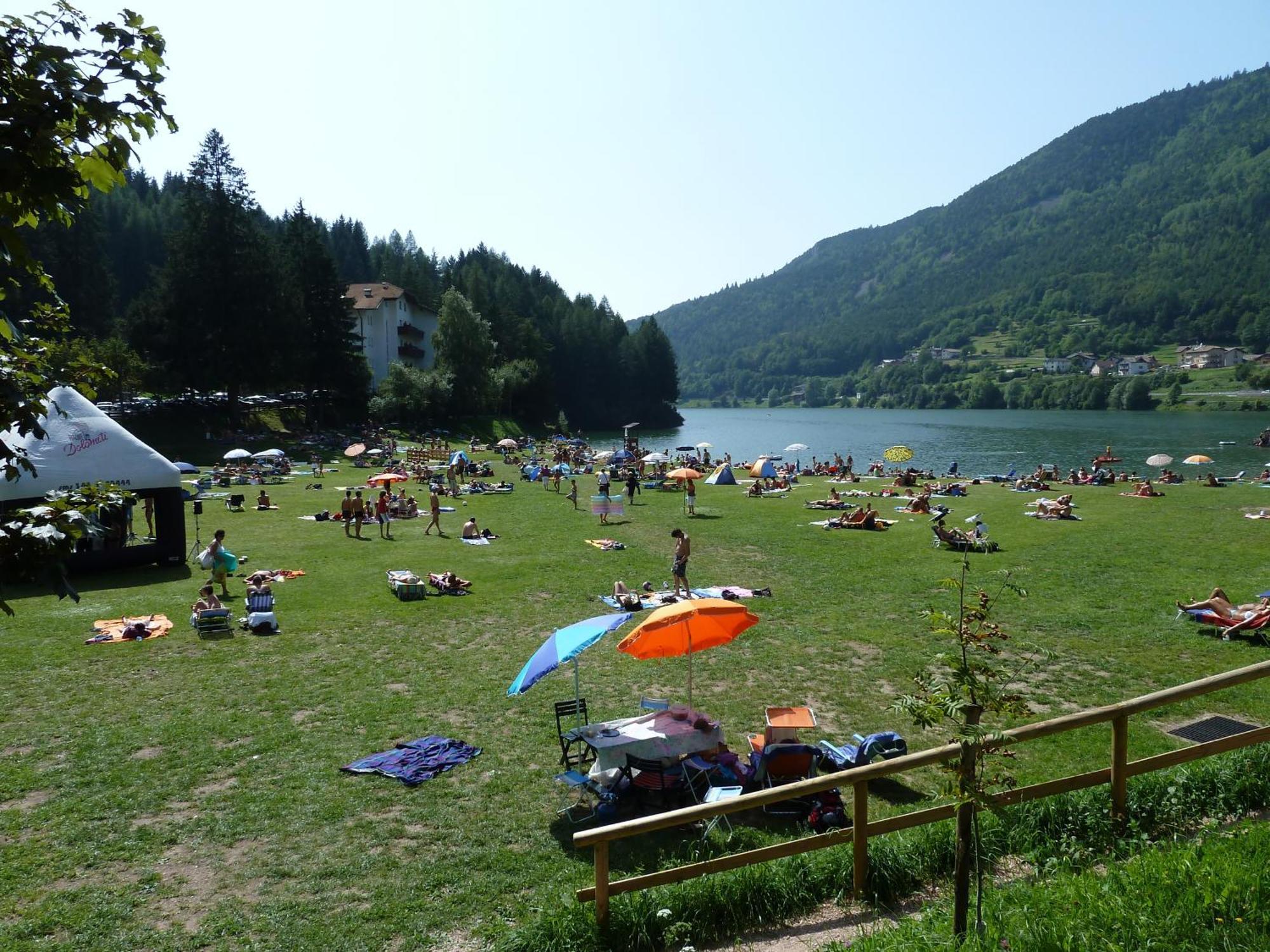 Hotel Pineta Baselga di Pine Exterior photo