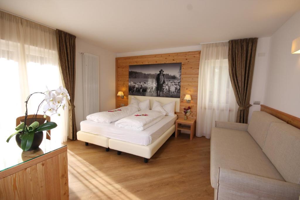 Hotel Pineta Baselga di Pine Exterior photo