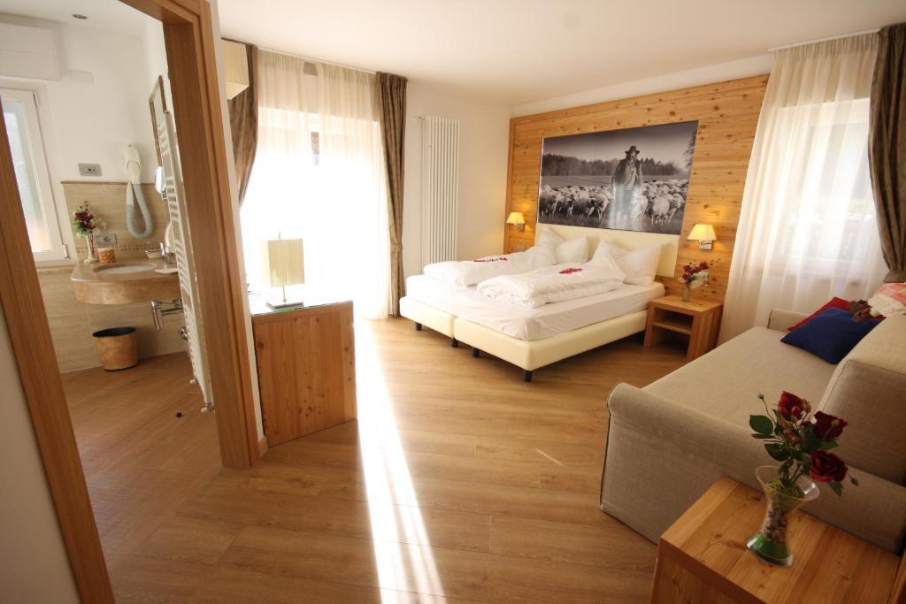 Hotel Pineta Baselga di Pine Exterior photo